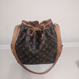 **SOLD**Authentic Vintage Louis Vuitton Petit Noe
